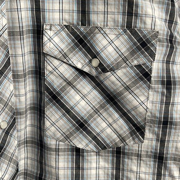 Wyoming Traders snap down western shirt.  Size XL. - Picture 2 of 7